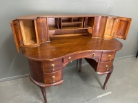 Stunning Antique Kidney Shaped Writing Desk in immaculate condition - 4