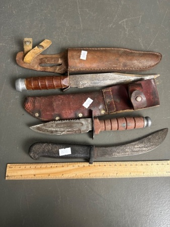 3 Knives 2 in Sheaths