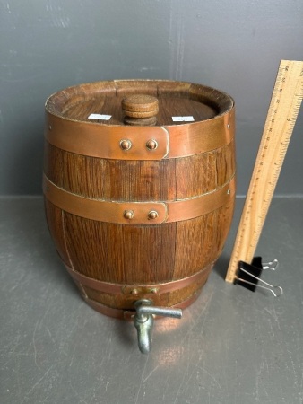 Small wooden Keg w. Copper Trim & Tap