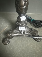 Quality heavy multi-floral leadlight tri-claw footed table lamp with bronze-tone features (unused) - 4