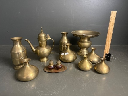 Mixed Copper Lot w. Jugs, Vases, Coffee Pot etc