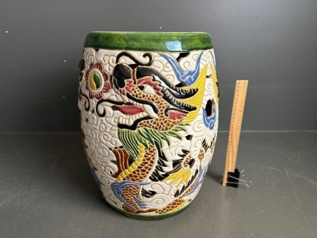 Dragon scene ceramic Asian stool/stand