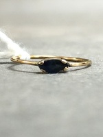 Small Vintage 9ct Gold & Sapphire Ring - 3