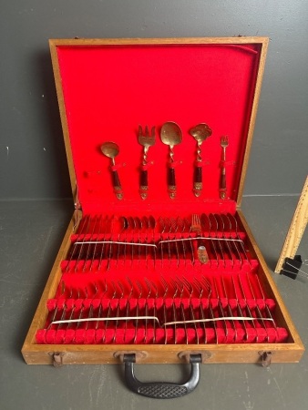 Siam brass and wood cutlery set in box - 2 pieces missing