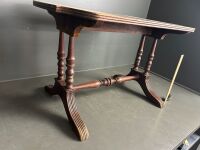 Small antique side table - 3