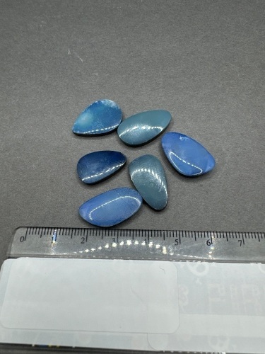 53 carats OPAL Doublet Gemstones