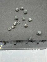 3.4 carats uncut rough Diamonds - 2