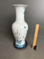 Hand Painted Asian Vase with mark to base - 3