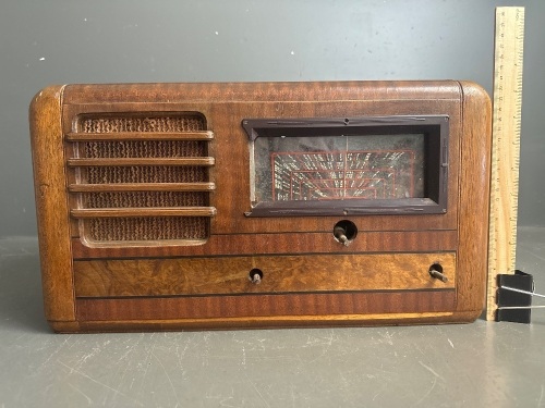 Antique His Masters Voice Radio for restoration