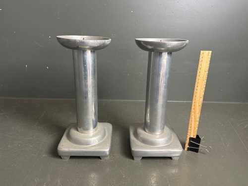 2 alloy candle sticks