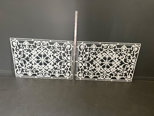 2 cast alloy screens