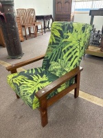 Mid Century Reclining Arm Chair in good condition - 2