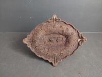 Ornate cast iron boot scraper - 3