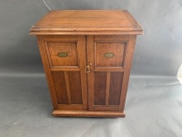 Early 20th Century German Selecta Sewing Machine in Nice Mahogany Cabinet - 4
