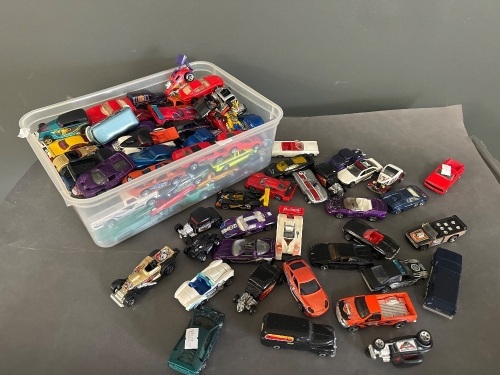 Large Quantity of Matchbook Cars Old School Styles