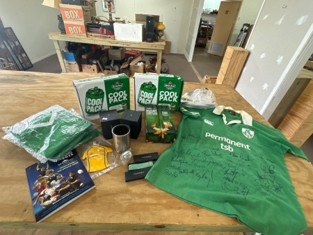 Rugby Union World Cup Heineken Pack inc. Signed Vintage Irish Shamrock Jersey