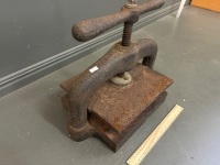 Antique cast iron press - 2