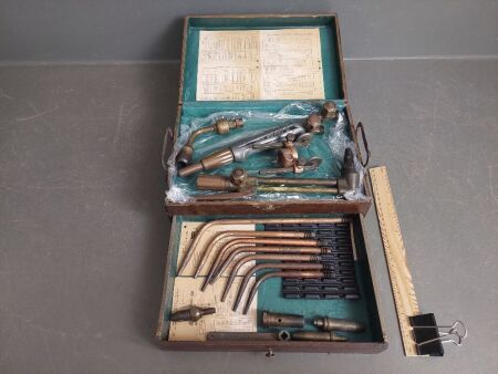 Set Of Vintage Cig Oxy Cutter & Welder - Assorted Taps & Accesories all in Antique Timber Box