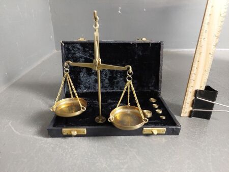 Vintage brass gold balance scales