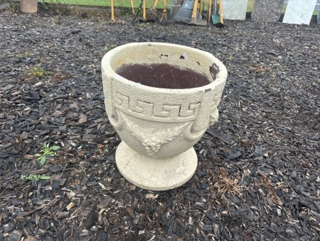 Concrete planter pot