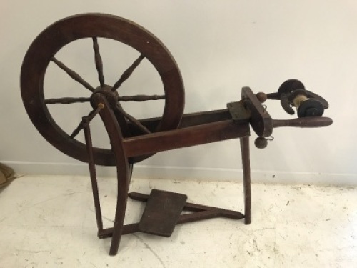 Vintage Timber Spinning Wheel