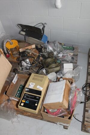 Mixed Lot Misc Electrical Equipment