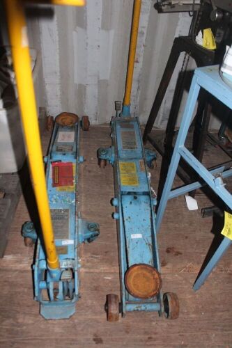 1x Lift Tech 5000kg Trolley Jack - (QTY CHOICE 376, 377)