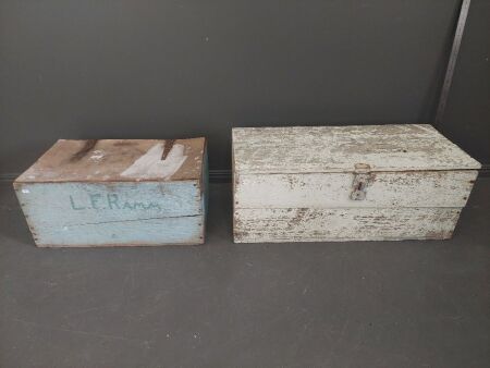 2x Vintage Wooden Crates with tops