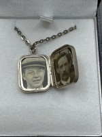 Hallmarket Birmingham 1916 Stirling Silver Opening Locket - 3