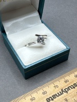 Rare Sterling Silver Ring with Solitaire Stone on Wrap-around Setting - stamped 925 (unused) - 2