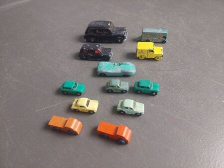 5 Vintage Die Cast Model Cars + Smaller Plastic (2 wooden models)