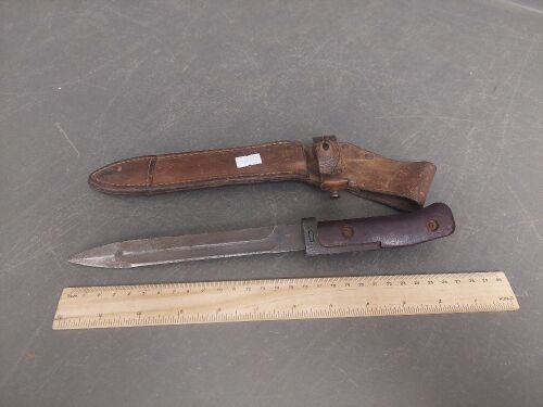 Bayonet marked 9009 Y 88