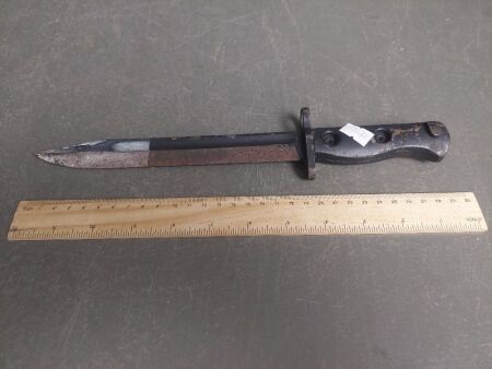 Unmarked Bayonet