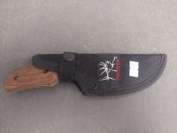 BUCK Rocky Mountain hunting knife marked 380 - 5