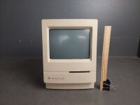 Apple Macintosh Classic II Model M4150