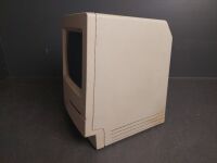 Apple Macintosh Classic II Model M4150 - 2