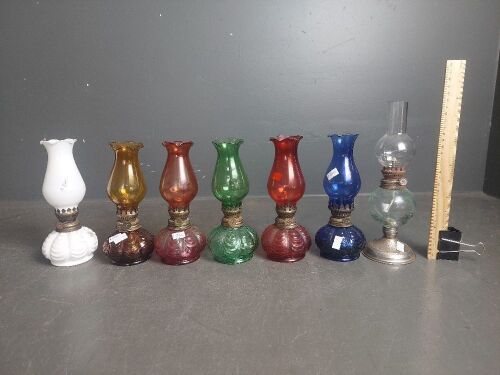 7 x Mini Antique Oil Lamps