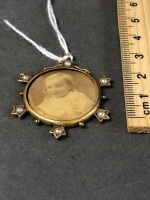 c1900 Antique 9ct Gold & Seed Pearl Mourning Pendant - 2