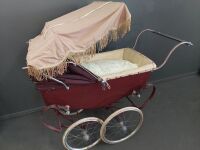 Pedigree Large Antique Baby Pram with Sprung Wheels and Foot Brake - 5