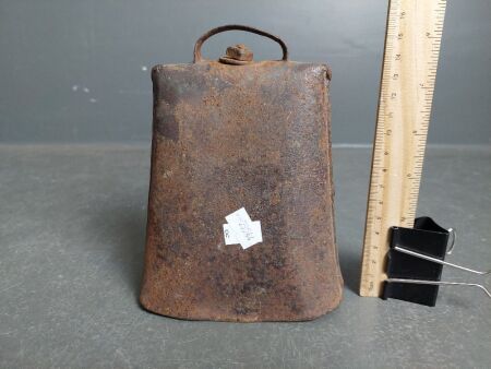 Vintage Cow/Horse Bell - 5 1/2in