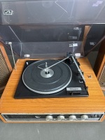 Garrard 6.200 C -His Masters Voice- Turntable with Pair of Sony Speakers - 3