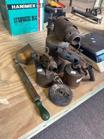 Large Vintage Primus Blow Torch with small blow torches & Sprayer