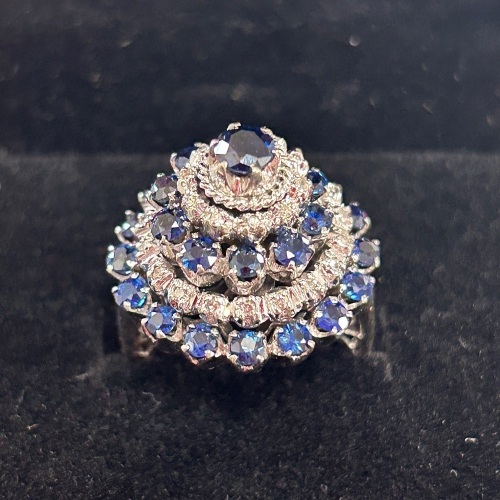 14ct Gold Princess Ring with Spinals & Diamonds Size M3/4 Valued $9700.00 with valuation certificate