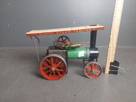 Vintage Mamod Steam Tractor app 700 x 600 x 300