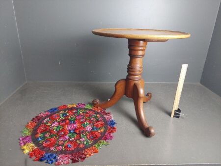 Vintage 3-Legged Turned Side Table