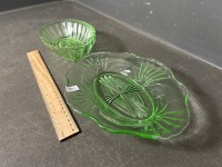 Two Uranium Glass Bowls - 3