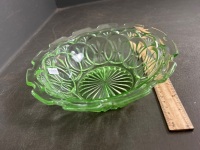 Large Uranuim Glass Bowl - 4