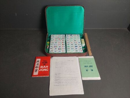 Vintage Mahjong Set