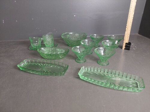 Mixed lot of Green Depression Glass