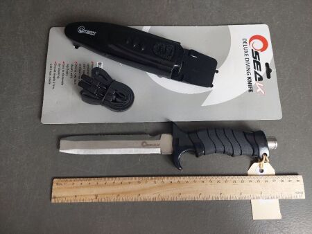 Seak Dive Knife unusual blunt tip as new